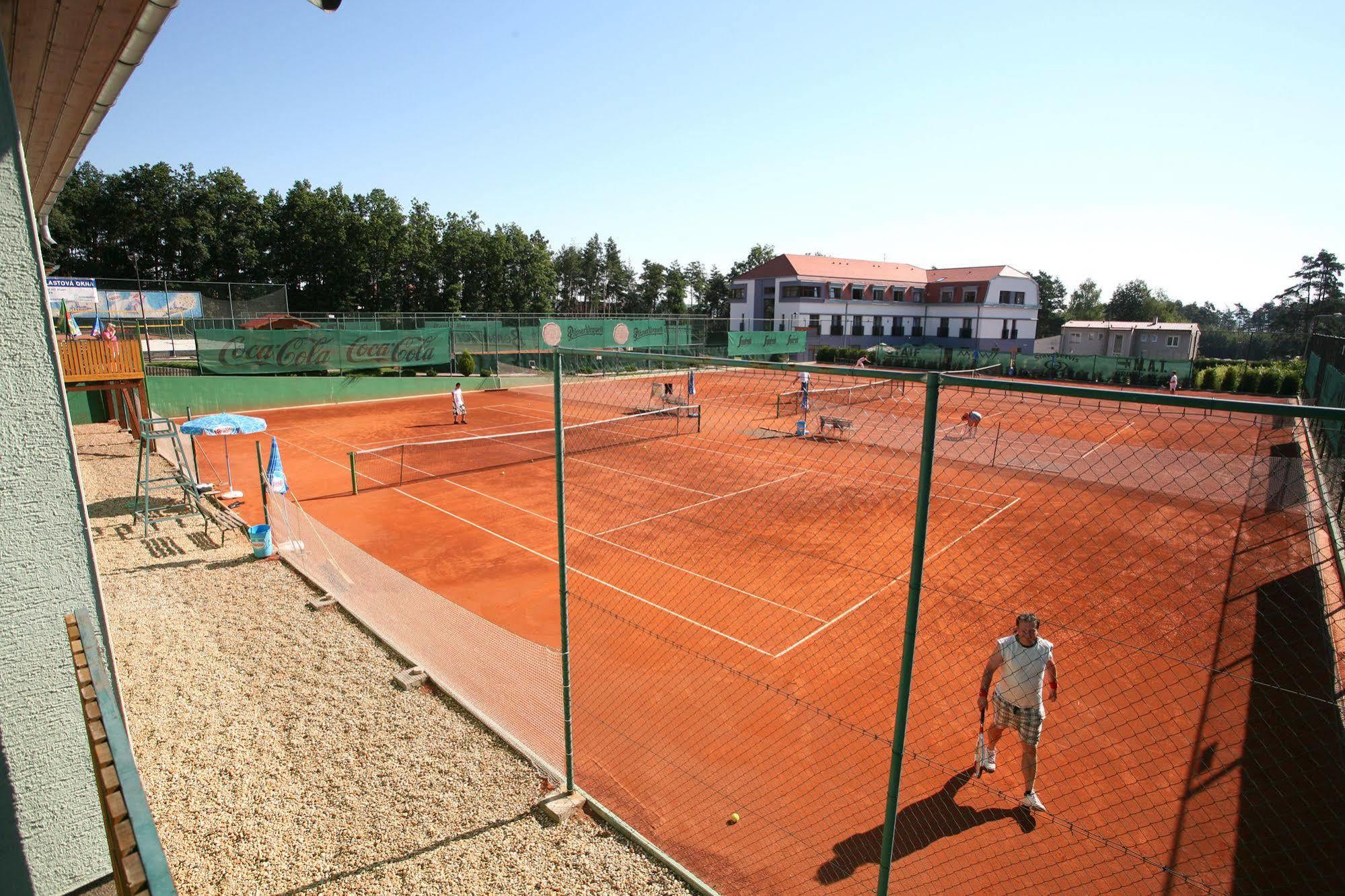 Hotel Sport Zruc Экстерьер фото